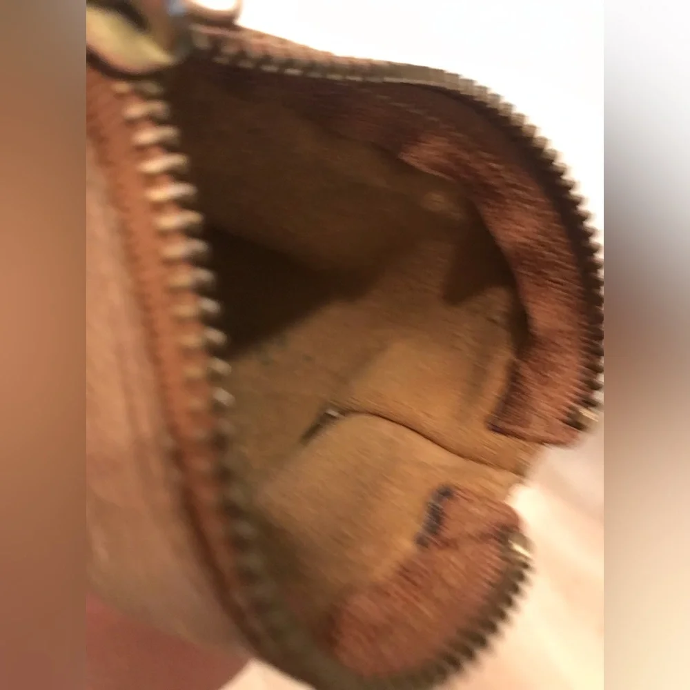 Baggu Brown Leather small  Pouch *Read* - Picture 7 of 11